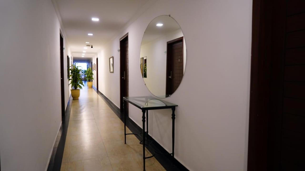 Hotel Oban Lahore Exterior photo